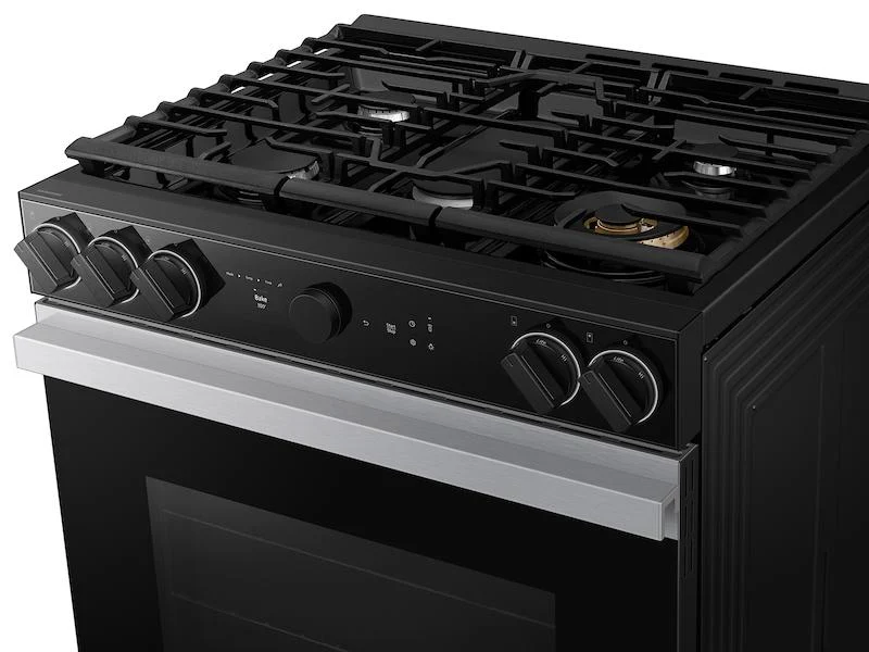 Samsung NSG6DG8700SR Bespoke Slide-in Gas Range - Image 12