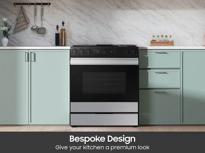 Samsung NSG6DG8700SR Bespoke Slide-in Gas Range - Image 4