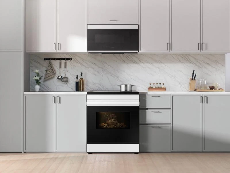 Samsung NSI6DB930012 Bespoke 6.3 cu. ft. Smart Slide-In Induction Range with Anti-Scratch Glass Cooktop & Air Fry in White Glass - Image 3