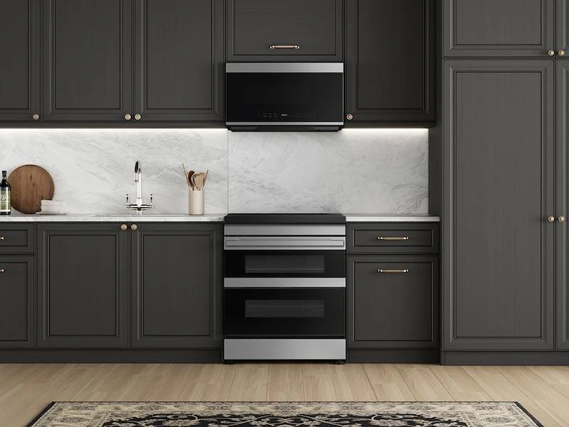 Samsung NSI6DG9550SR Bespoke Smart Slide-In Induction Range 6.3 cu. ft. with Flex Duo™ & Ambient Edge Lighting™ in Stainless Steel - Image 16