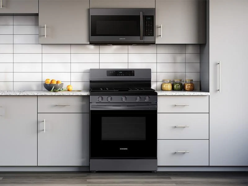 Samsung NX60A6311SG 6.0 cu. ft. Smart Freestanding Gas Range with 18K BTU Dual Power Burner & Self Clean in Black Stainless Steel - Image 3