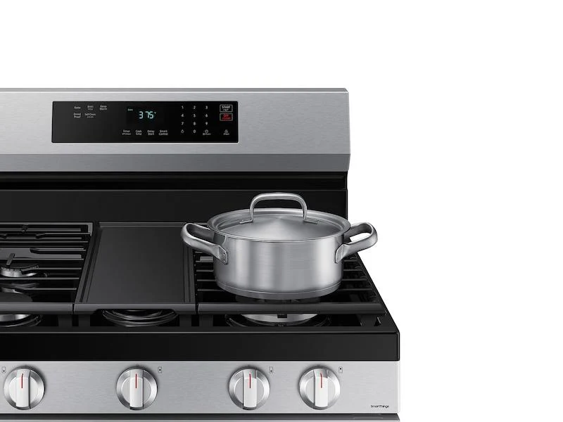 Samsung NX60A6311SS 6.0 cu. ft. Smart Freestanding Gas Range with 18K BTU Dual Power Burner & Self Clean in Stainless Steel - Image 4