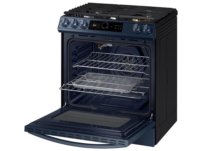 Bespoke Smart Slide-in Gas Range 6.0 cu. ft. with Smart Dial, Air Fry & Wi-Fi in Navy Steel - Image 10