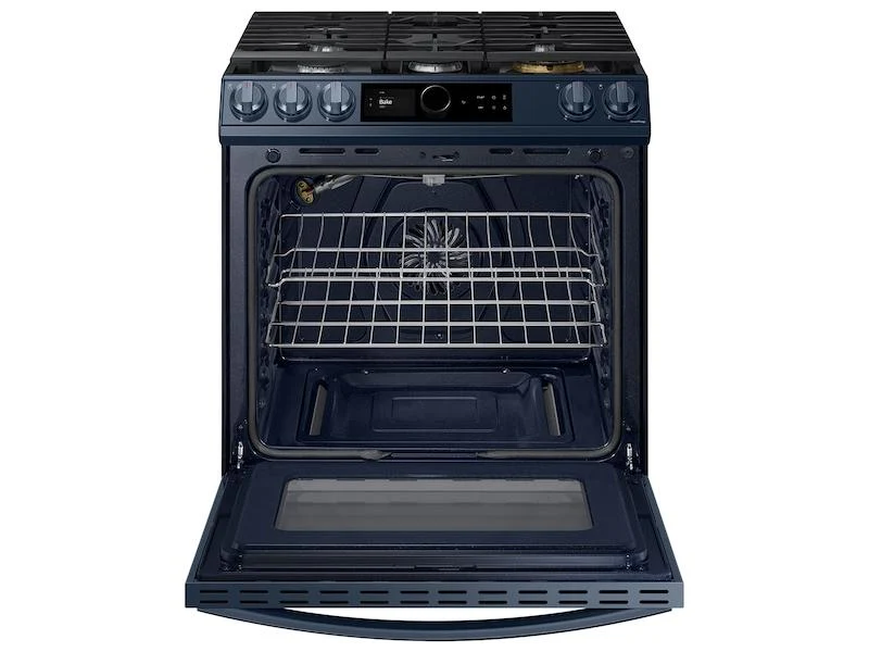 Bespoke Smart Slide-in Gas Range 6.0 cu. ft. with Smart Dial, Air Fry & Wi-Fi in Navy Steel - Image 5