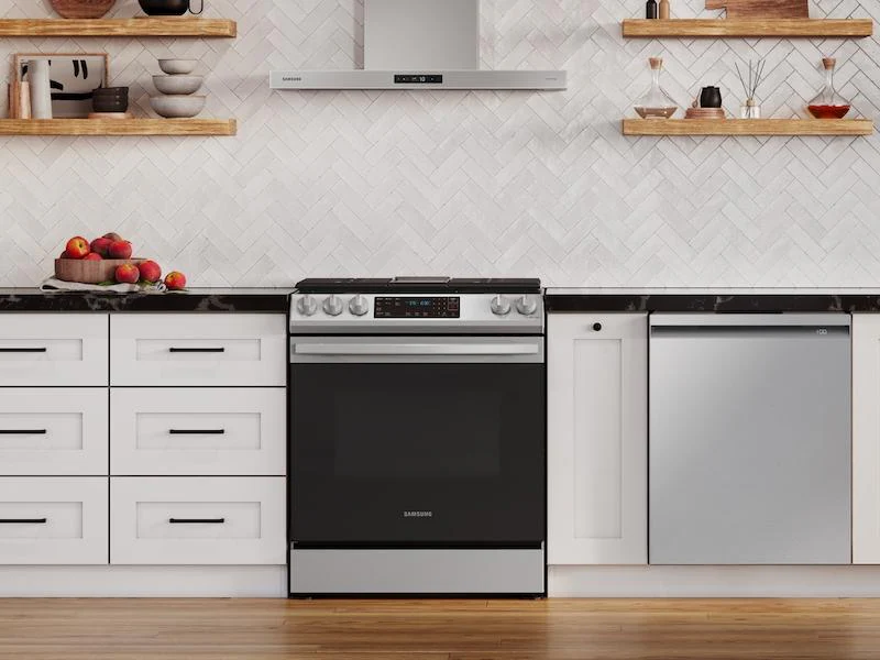 Samsung 6.0 cu. ft. Smart Slide-in Gas Range with Air Fry - Image 3