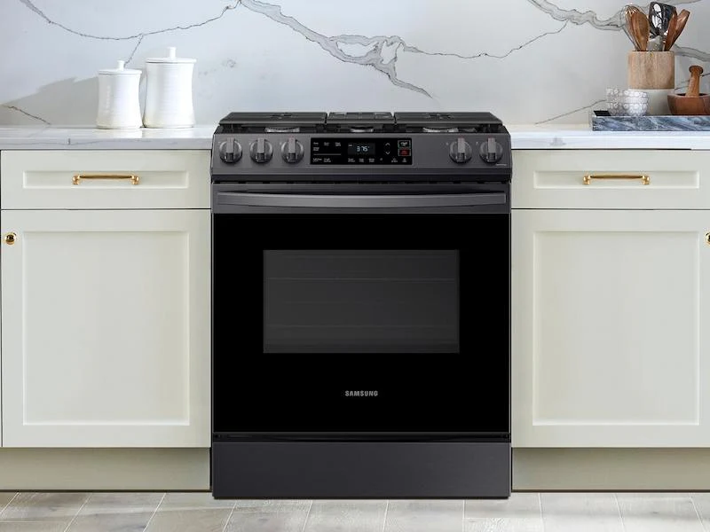 Samsung 6.0 cu. ft. Smart Slide-in Gas Range in Black Stainless Steel - Image 3