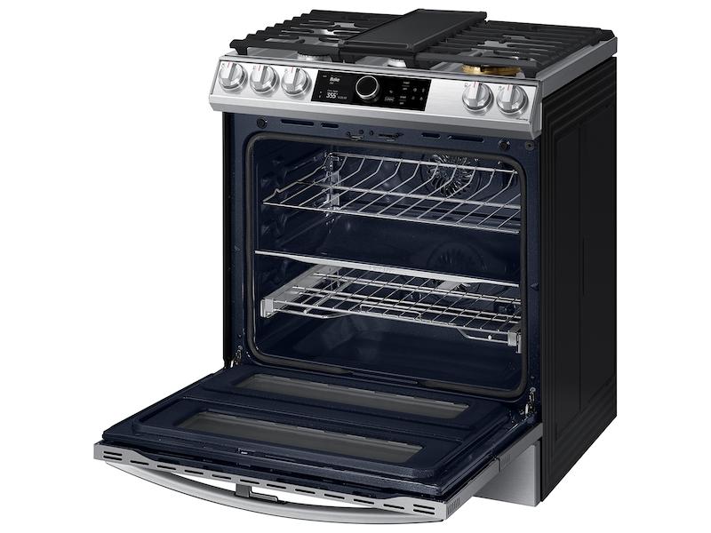 Samsung 6.3 cu. ft. Flex Duo™ Front Control Slide-in Dual Fuel Range with Smart Dial, Air Fry, and Wi-Fi in Stainless Steel - Image 9