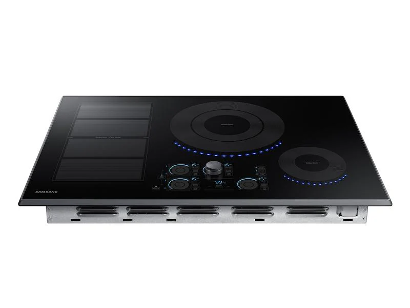 30" Smart Induction Cooktop in Black Stainless Steel - Image 7