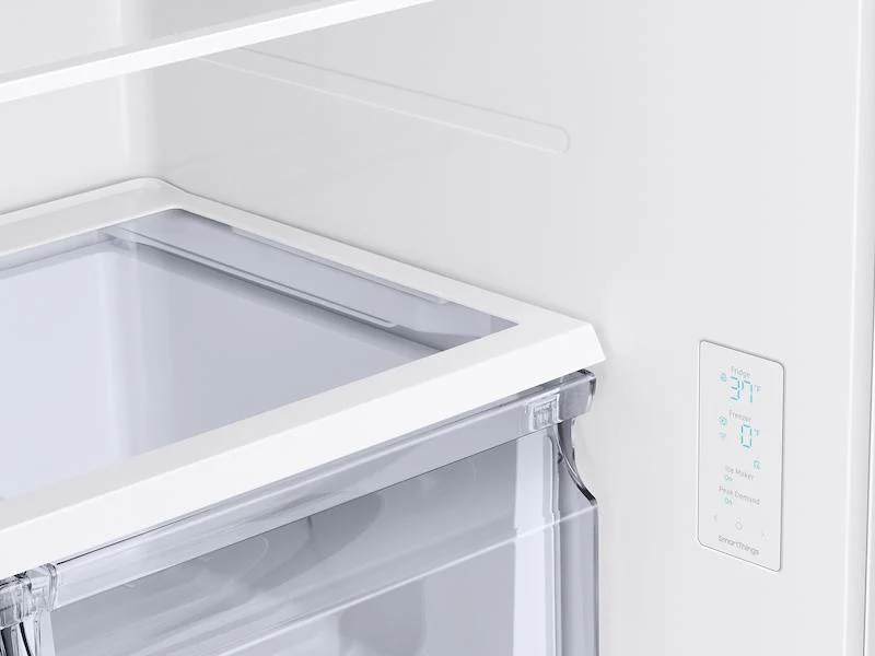 Samsung 19.5 cu. ft. Smart 3-Door French Door Refrigerator in White - Image 10