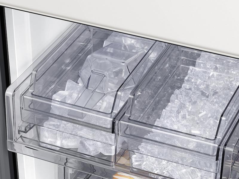 Samsung RF23A967512 Bespoke 4-Door Flex™ Refrigerator (23 cu. ft.) in White Glass - Image 9
