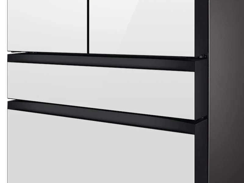 Samsung RF23BB890012 Bespoke Counter Depth 4-Door French Door Refrigerator (23 cu. ft.) with Family Hub™ in White Glass - Image 9