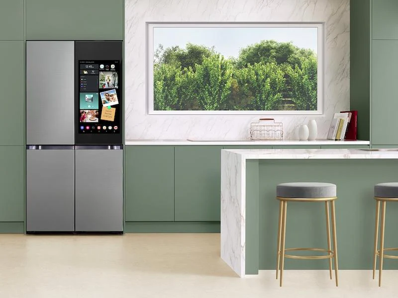 Samsung RF23DB9900QD Bespoke Counter Depth 4-Door Flex™ Refrigerator (23 cu. ft.) with AI Family Hub+™ and AI Vision Inside™ in Stainless Steel - Image 6