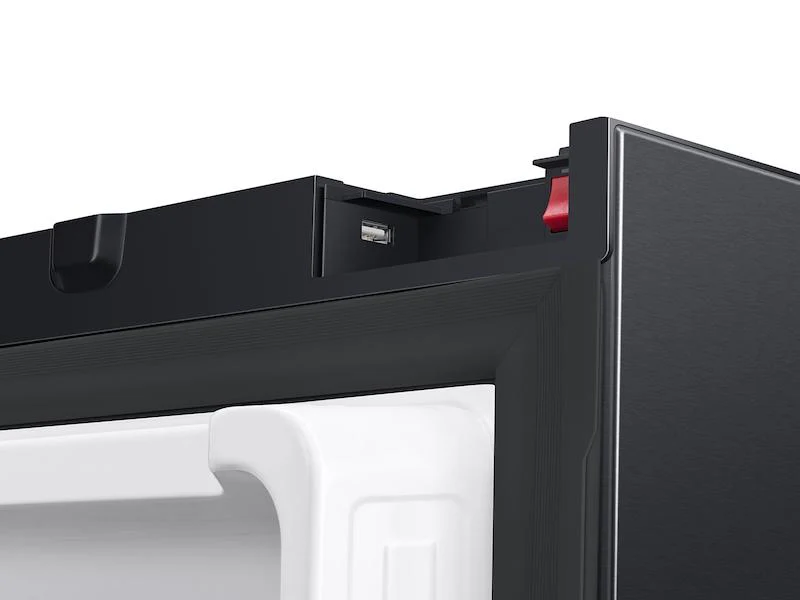 28 cu. ft. 3-Door French Door Refrigerator with Family Hub™ in Black Stainless Steel - Image 11