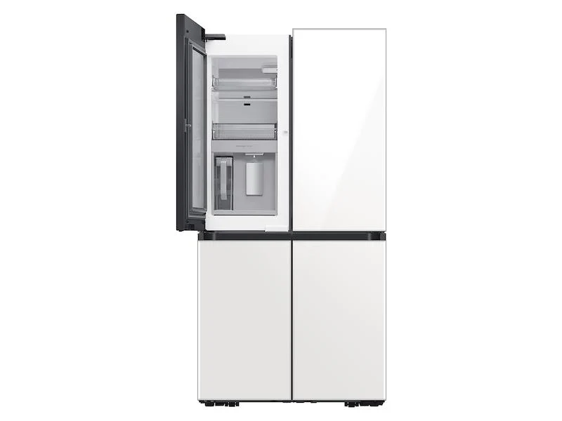Samsung RF29A967512 Bespoke 4-Door Flex™ Refrigerator (29 cu. ft.) in White Glass - Image 12