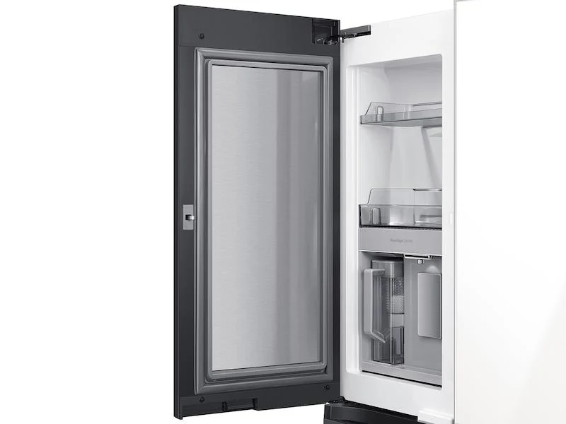 Samsung RF29A967512 Bespoke 4-Door Flex™ Refrigerator (29 cu. ft.) in White Glass - Image 6