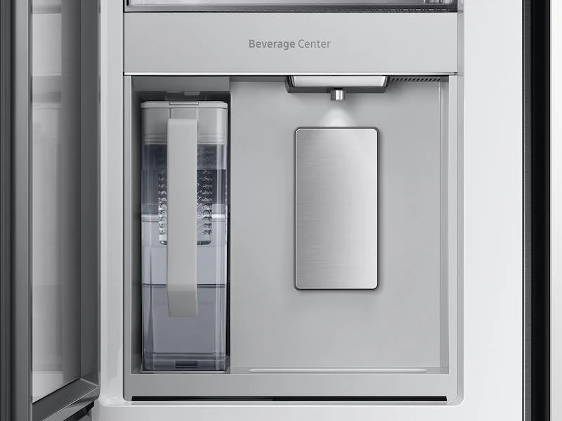Samsung RF29BB890012AA Bespoke 4-Door French Door Refrigerator (29 cu. ft.) with Family Hub™ in White Glass - Image 8
