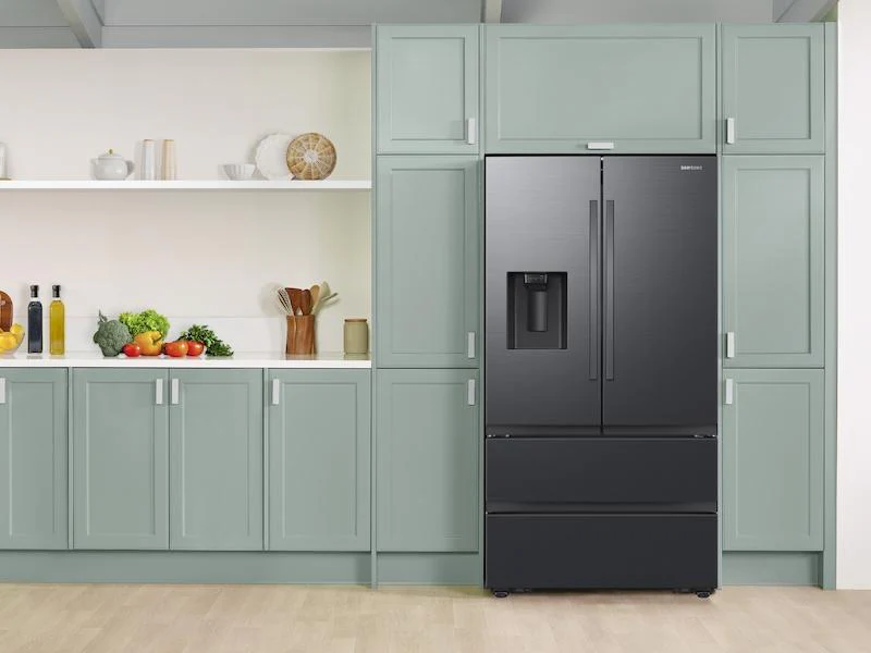 Samsung RF31CG7400MTAA 30 cu. ft. Mega Capacity 4-Door French Door Refrigerator with Four Types of Ice in Matte Black Steel - Image 5