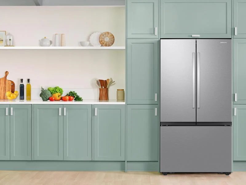 Samsung RF32CG5100SRAA 32 cu. ft. Mega Capacity 3-Door French Door Refrigerator with Dual Auto Ice Maker in Stainless Steel - Image 4