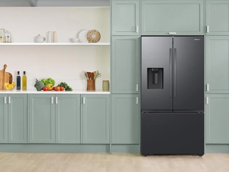 Samsung RF32CG5400MTAA 31 cu. ft. Mega Capacity 3-Door French Door Refrigerator with Four Types of Ice in Matte Black Steel - Image 5