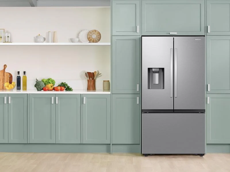 Samsung RF32CG5400SRAA 31 cu. ft. Mega Capacity 3-Door French Door Refrigerator with Four Types of Ice in Stainless Steel - Image 5