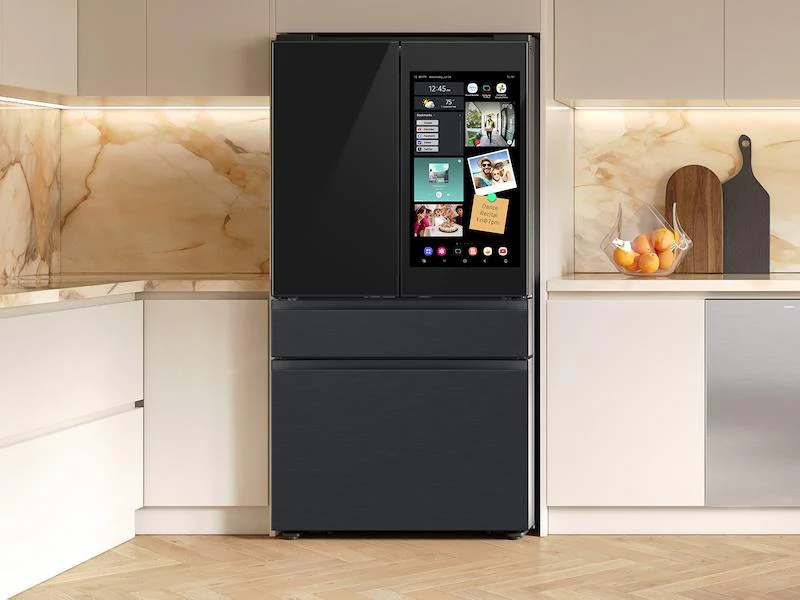 Samsung RF90F29AECE Bespoke 29 cu. ft. 4-Door French Door Refrigerator with AI Family Hub™+ & AI Vision Inside™ in Charcoal Glass and Black/Charcoal - Image 11
