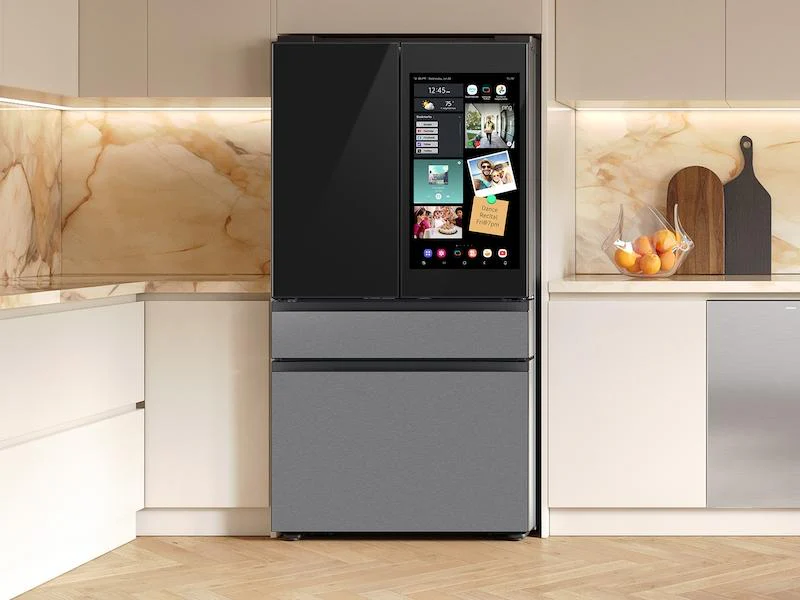 Samsung RF90F29AECR Bespoke 29 cu. ft. 4-Door French Door Refrigerator with AI Family Hub™+ & AI Vision Inside™ in Charcoal Glass and Stainless Steel - Image 11
