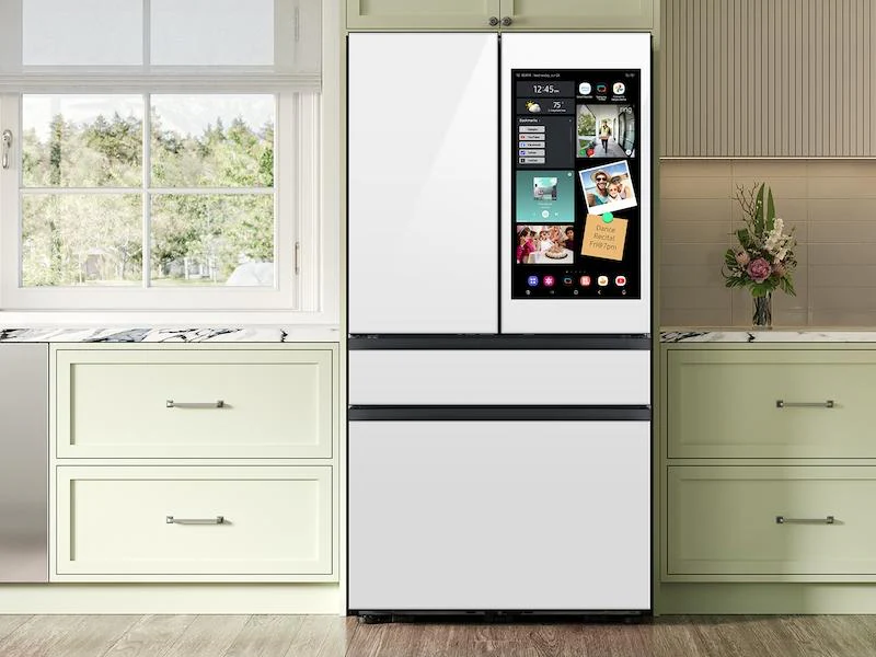 Samsung RF90F29AEW Bespoke 29 cu. ft. 4-Door French Door Refrigerator with AI Family Hub™+ & AI Vision Inside™ in White Glass - Image 11