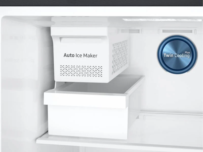 Samsung RT21M6215SR 21 cu. ft. Top Freezer Refrigerator with FlexZone™ and Ice Maker in Stainless Steel - Image 5