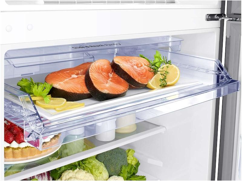 Samsung RT21M6215SR 21 cu. ft. Top Freezer Refrigerator with FlexZone™ and Ice Maker in Stainless Steel - Image 7