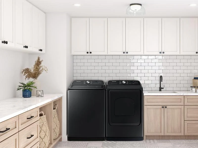 Samsung WA54CG7105AVUS 5.4 cu. ft. Extra-Large Capacity Smart Top Load Washer with ActiveWave™ Agitator and Super Speed Wash in Brushed Black - Image 3
