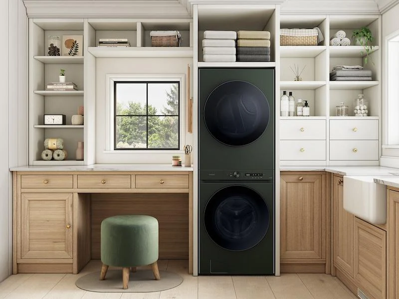 Samsung WH53DBH700GF Bespoke 5.3 cu. ft. AI Laundry Hub™ Ultra Capacity Single Unit Washer with AI OptiWash™ and 7.6 cu. ft. Gas Dryer in Satin Green - Image 4