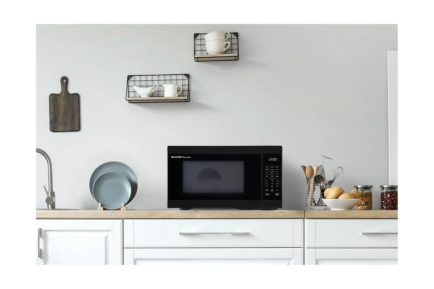 SMC1161KB Sharp 1.1 cu. ft. 1000W Black Countertop Microwave Oven - Image 6