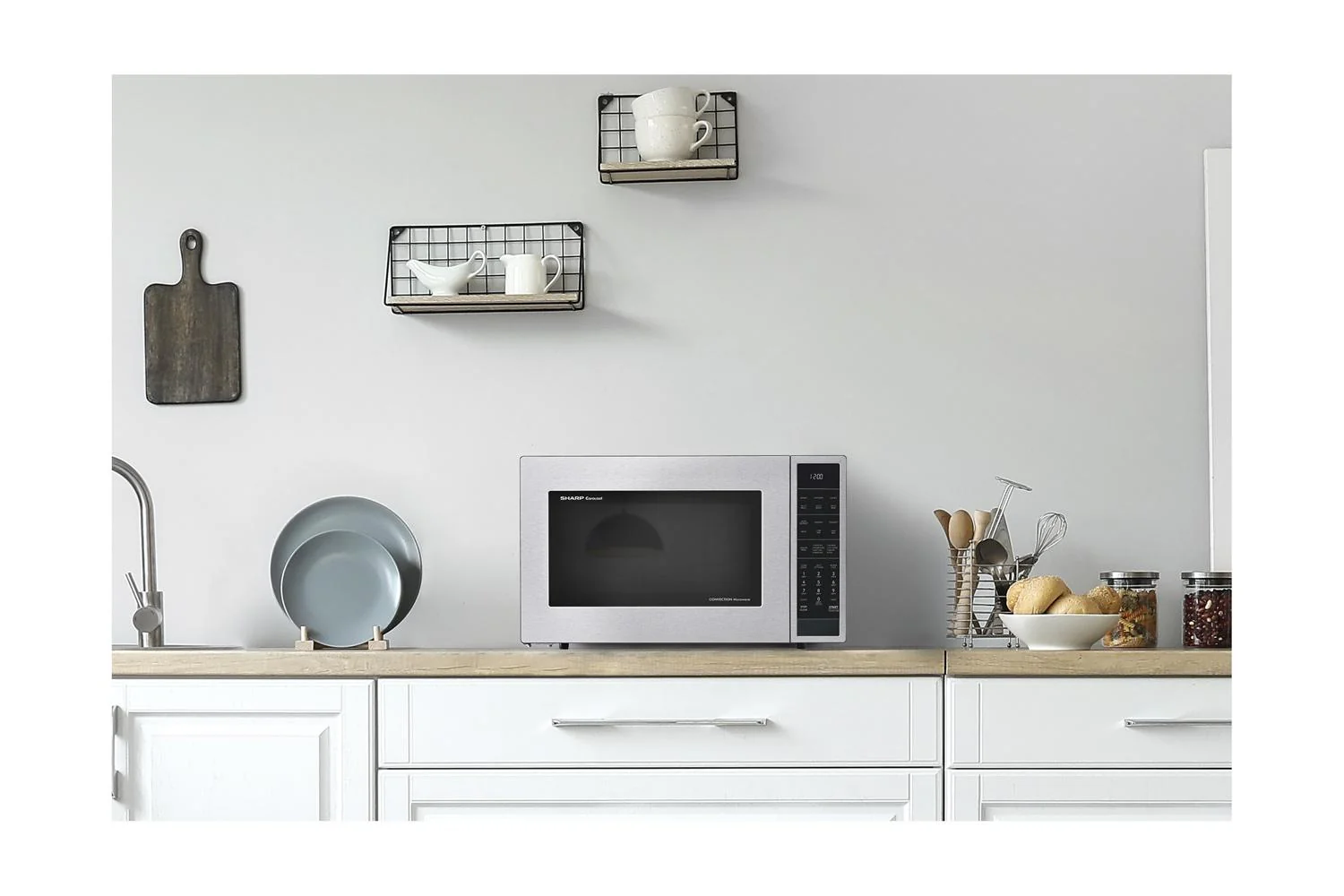 SMC1585KS Sharp 1.5 cu. ft. 900W Stainless Steel Convection Countertop Microwave Oven - Image 6