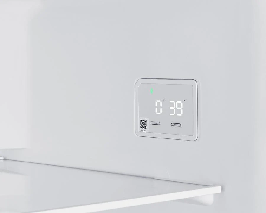 Summit CTR151WLHD 28" Wide Top-mount Refrigerator-freezer - Image 4