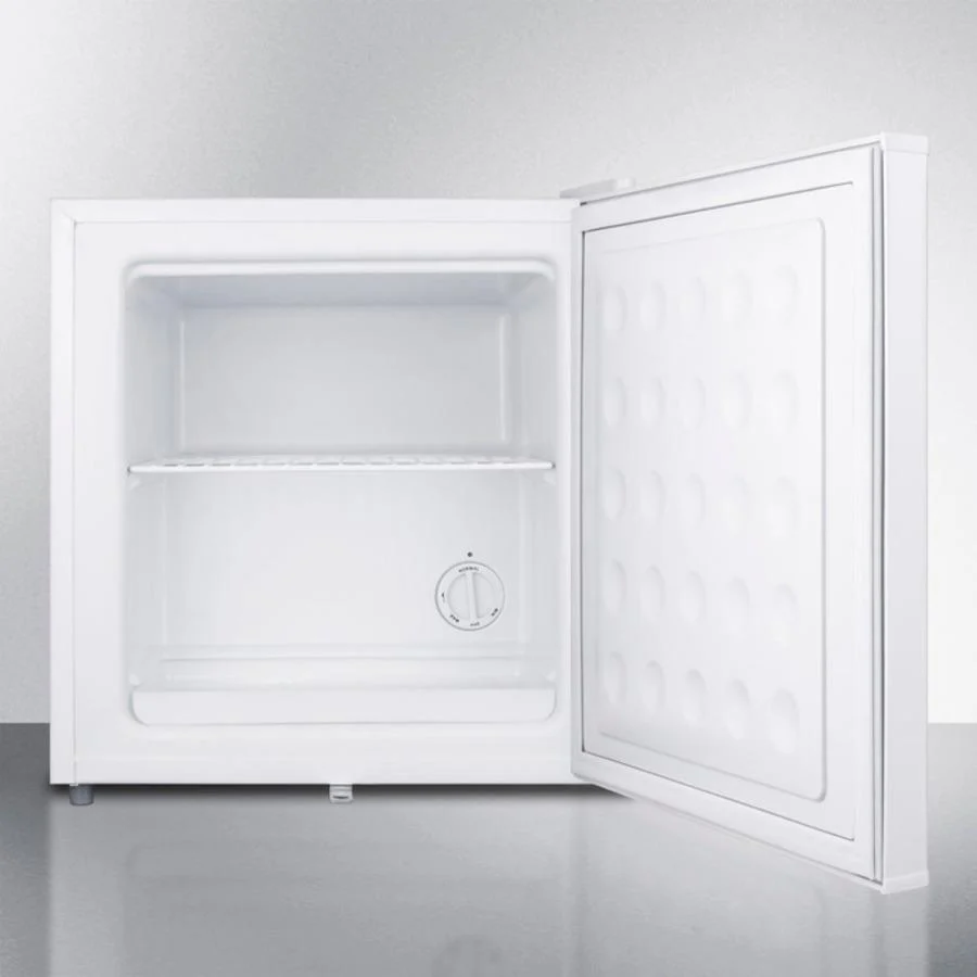 Summit FS24L7 Compact All-freezer - Image 3