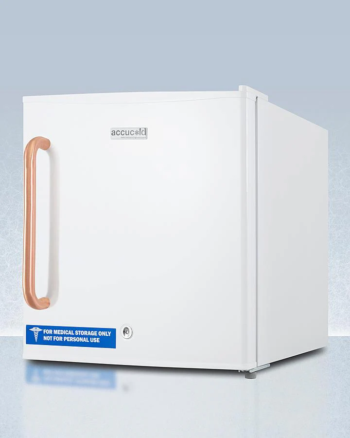 Summit FS24LTBC Compact All-freezer With Antimicrobial Pure Copper Handle - Image 4