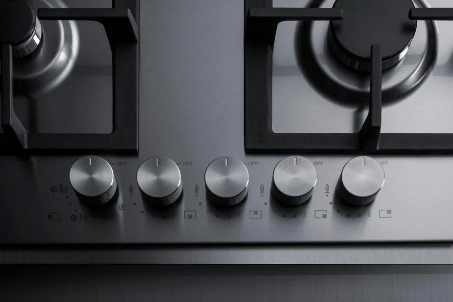 Summit GCJ536SSLPTK 36" Wide 5-burner Propane Gas Cooktop In Stainless Steel - Image 2