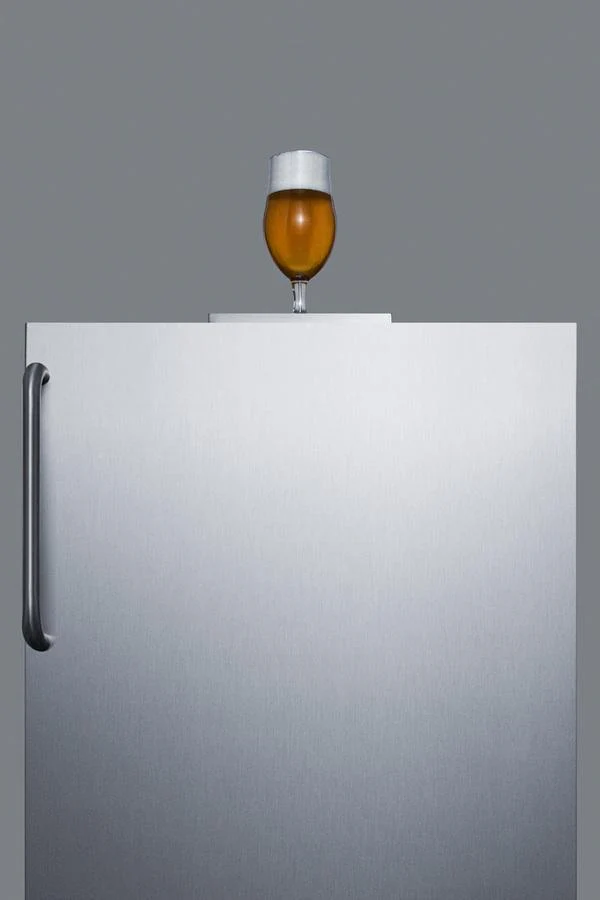Summit SBC54OSBIADANK 24" Wide Outdoor Kegerator, ADA Compliant - Image 5