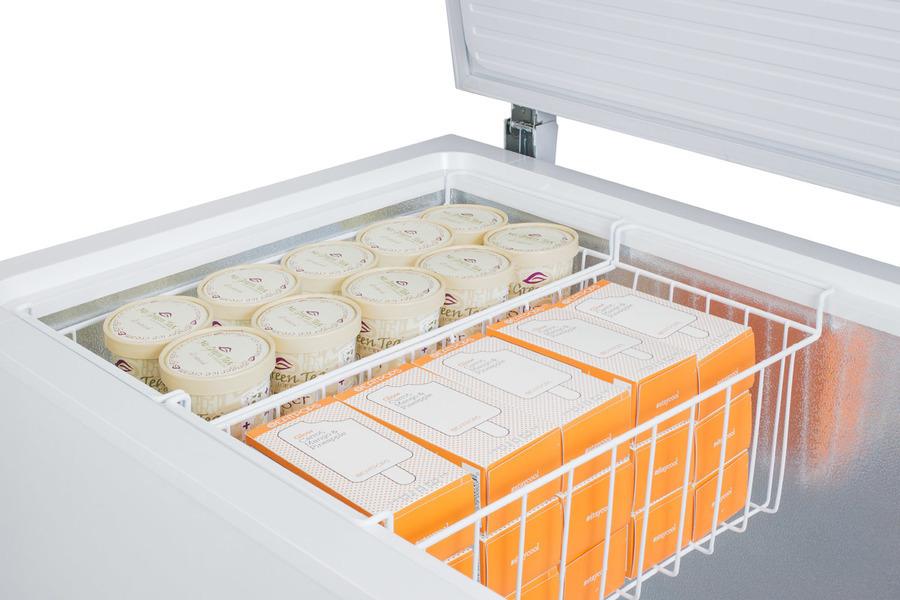 Summit SCFM182 18 CU.FT. Chest Freezer - Image 2