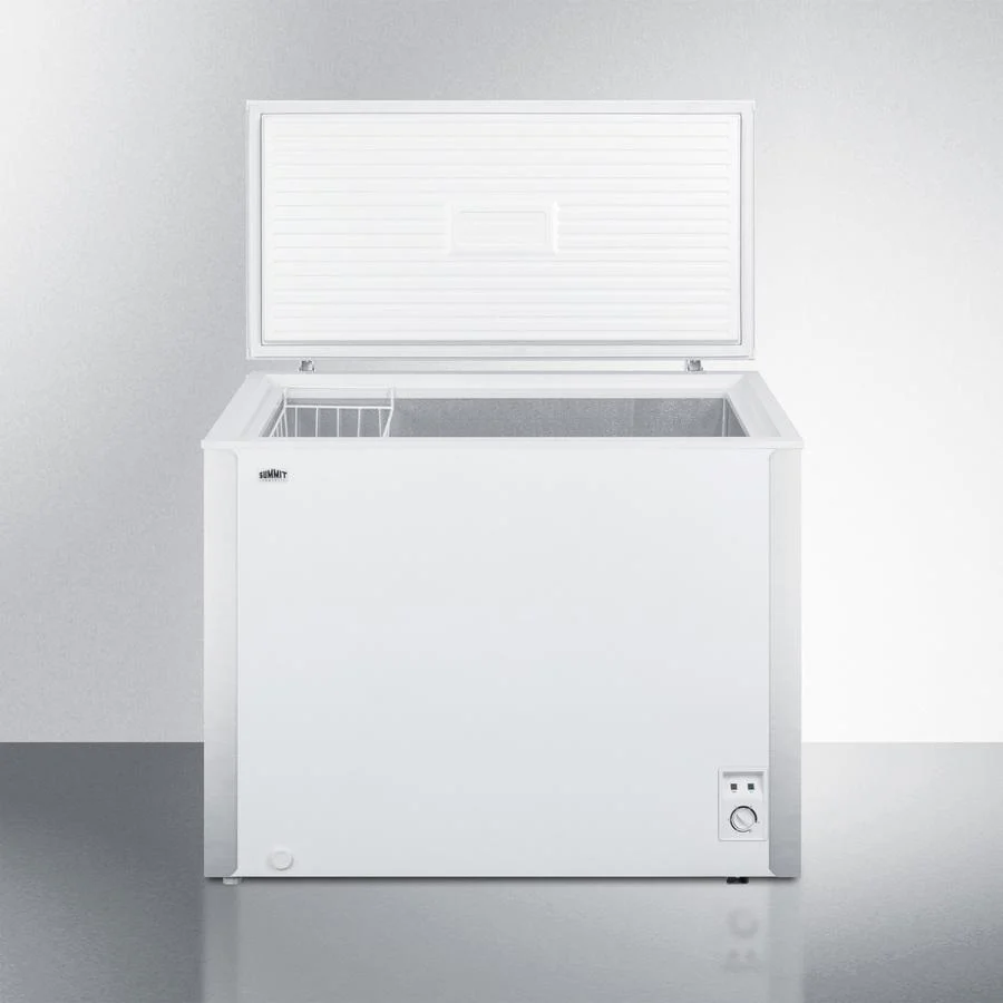Summit SCFM62 7 CU.FT. Chest Freezer - Image 6