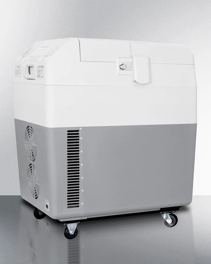 Summit SPRF36M2 Portable Refrigerator/freezer With Lock - Image 2