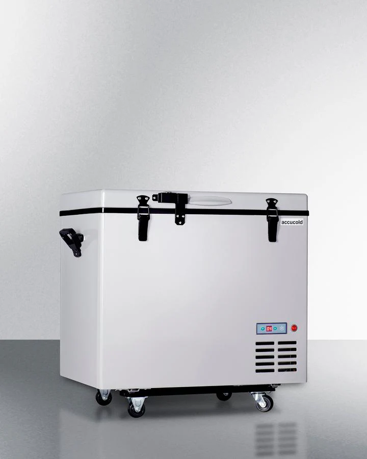 Summit SPRF86M2 Portable Refrigerator/freezer With Lock - Image 3