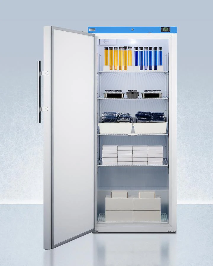 Summit UFM19WLHD 18 CU.FT. Upright Manual Defrost Freezer - Image 4