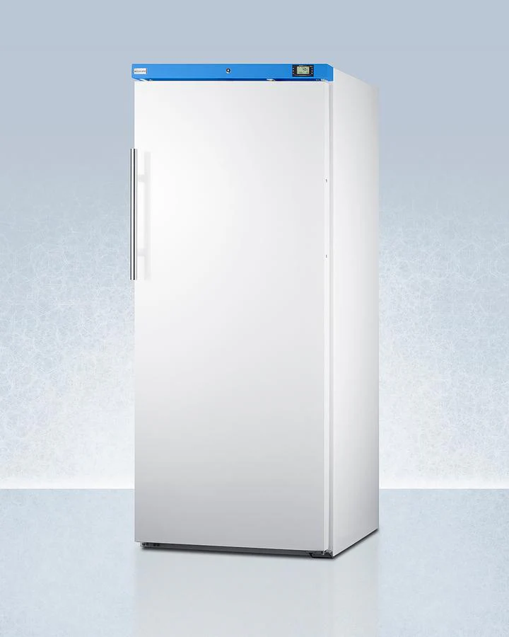 Summit URM19W 18 CU.FT. Upright Manual Defrost Refrigerator - Image 3