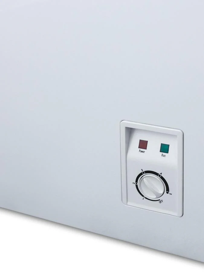 Summit WCH07W 7 CU.FT. Residential Chest Freezer In White - Image 4