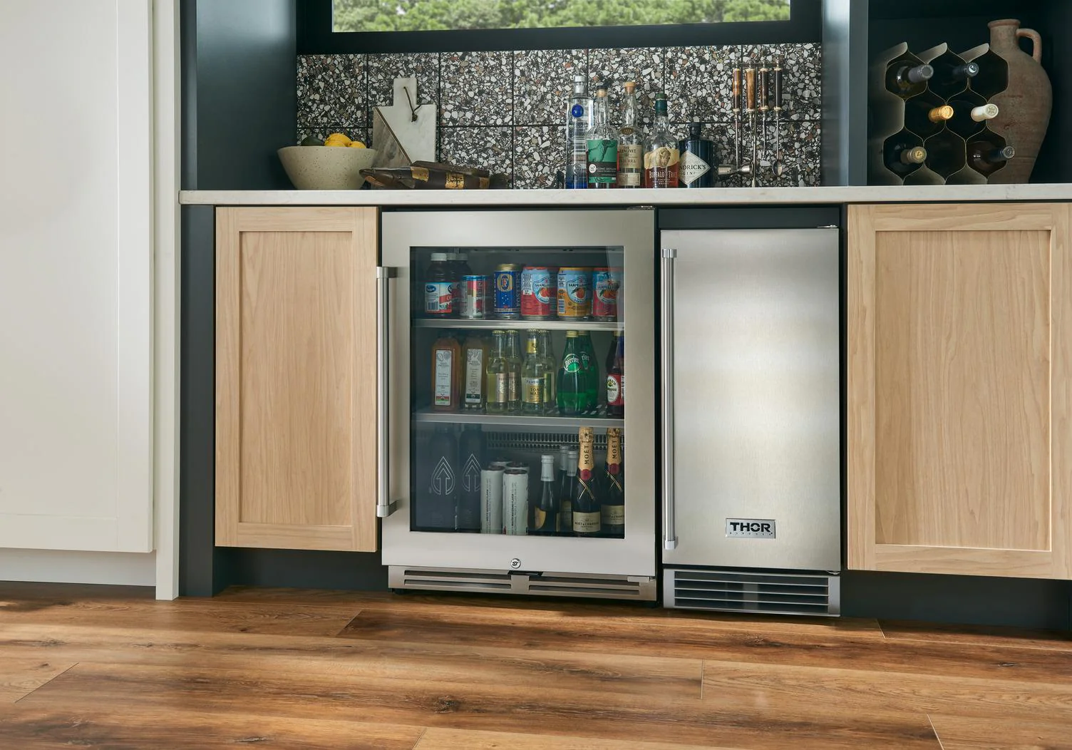 TBR24U Thor Kitchen 24 Inch Professional Undercounter Beverage Cooler - Image 9