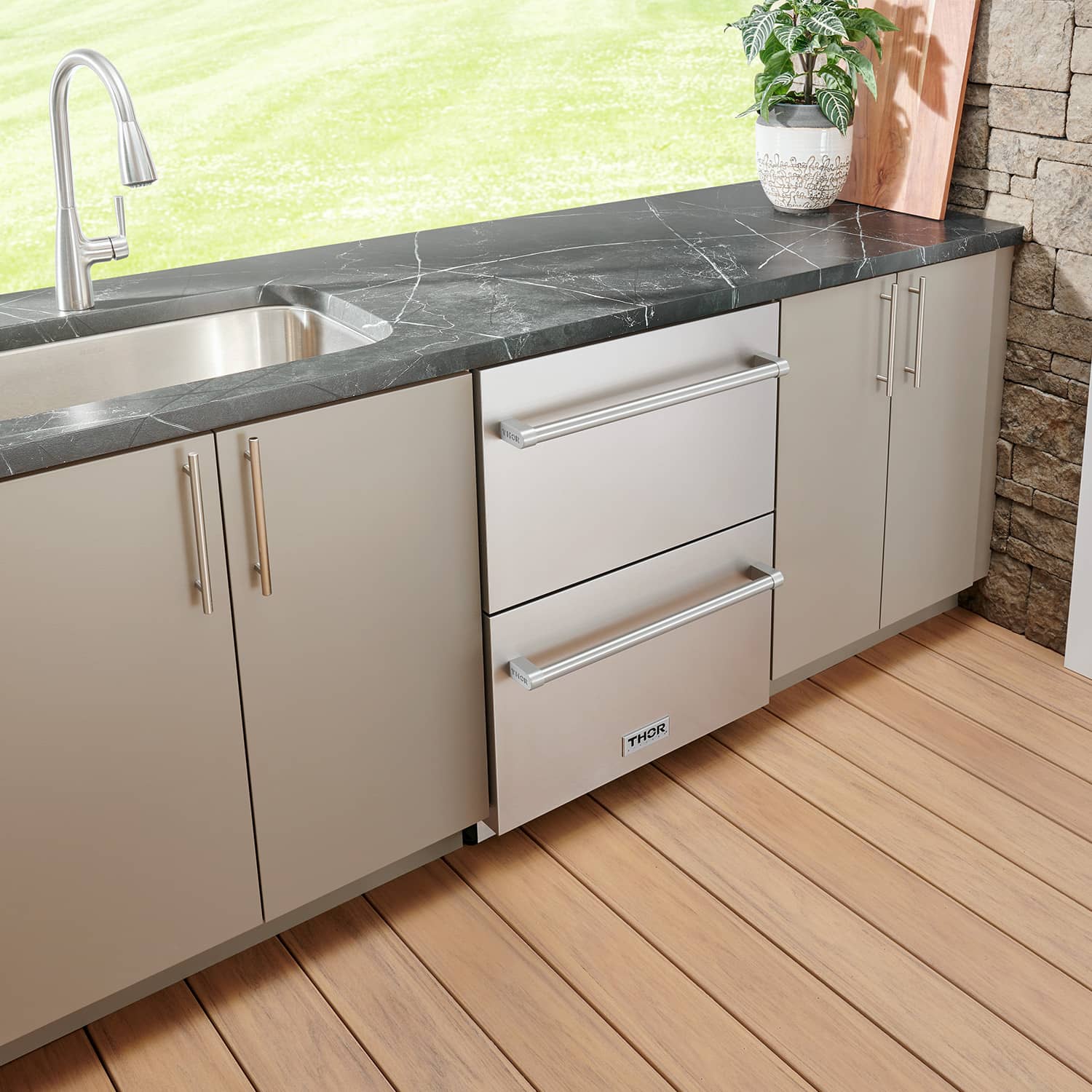 Thor Kitchen TRF24U 24 Inch Indoor Outdoor Refrigerator Drawer - Image 3