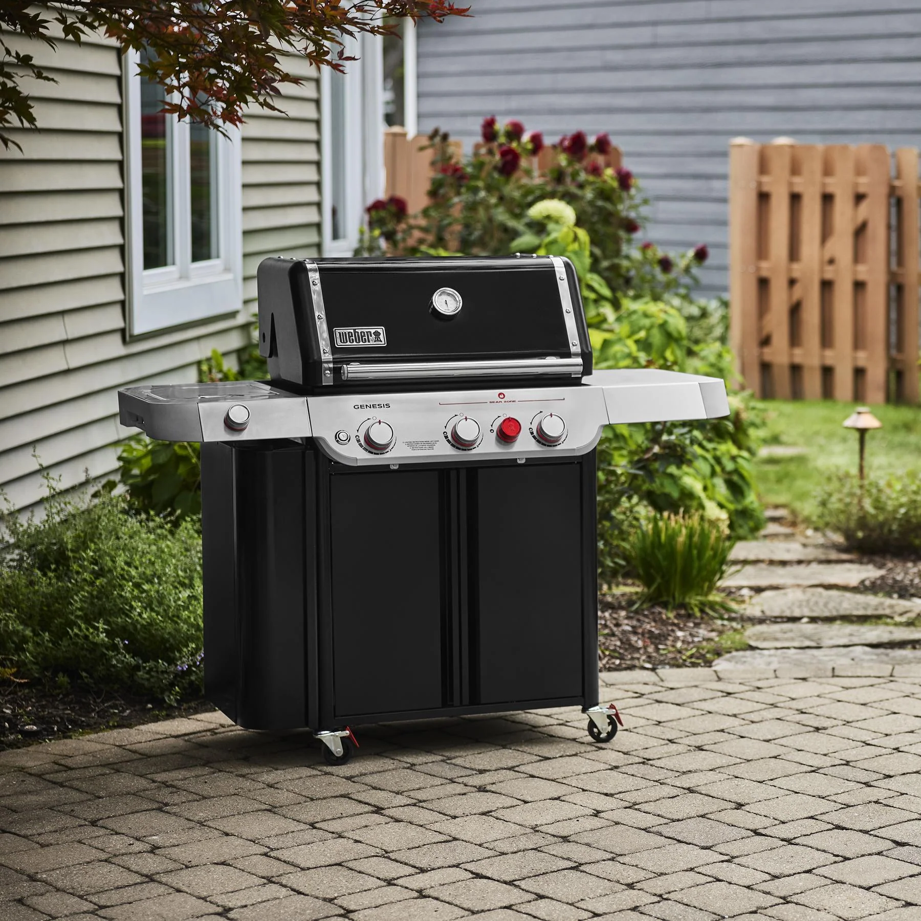 Weber 1500536 Genesis E-335 Gas Grill (Natural Gas) - Black - Image 5