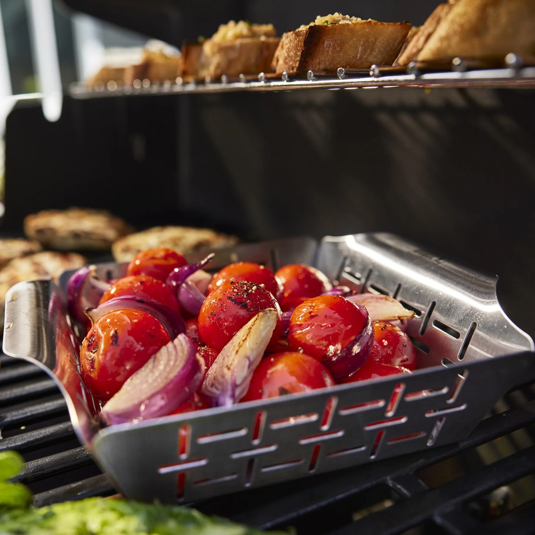 Weber 1500577 Genesis E-330 Gas Grill (Natural Gas) - Black - Image 7
