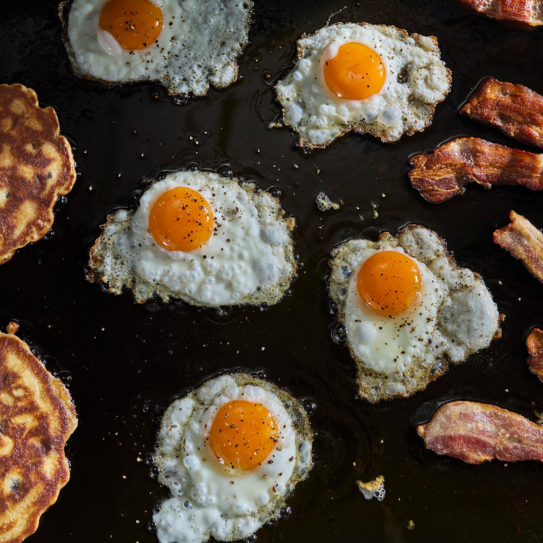 1501006 Weber® 36" Rust-Resistant Griddle - Black - Image 7
